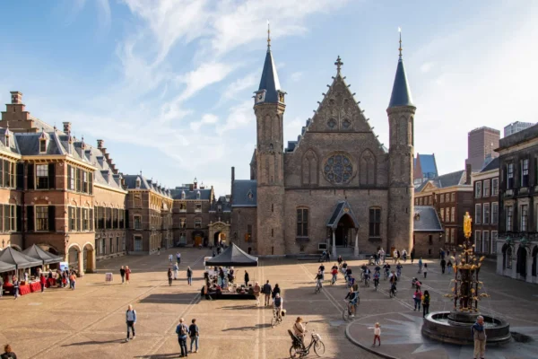The Hague & Rotterdam: Past and Future Tour