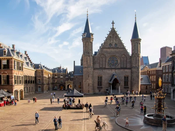 The Hague & Rotterdam: Past and Future Tour