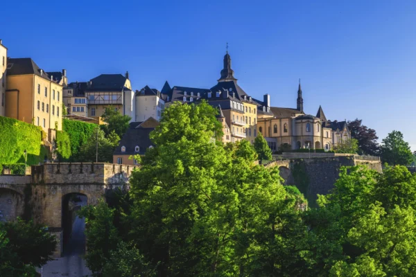 Luxembourg to Amsterdam Private Transfer