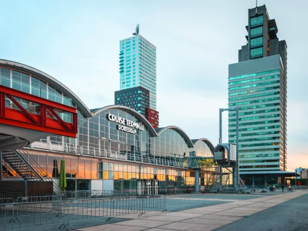Private Transfer from Rotterdam Port to Amsterdam Airport